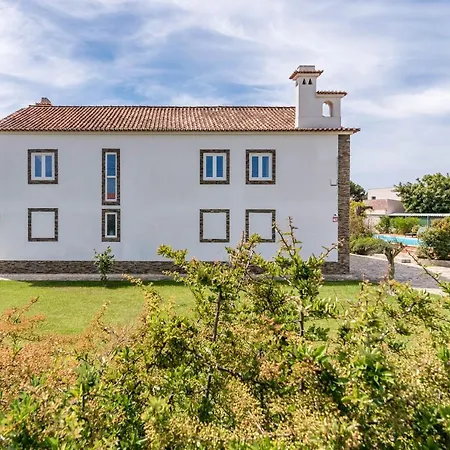 Vip House - Pool & In Caparica