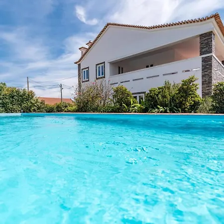 Vip House - Pool & In Caparica